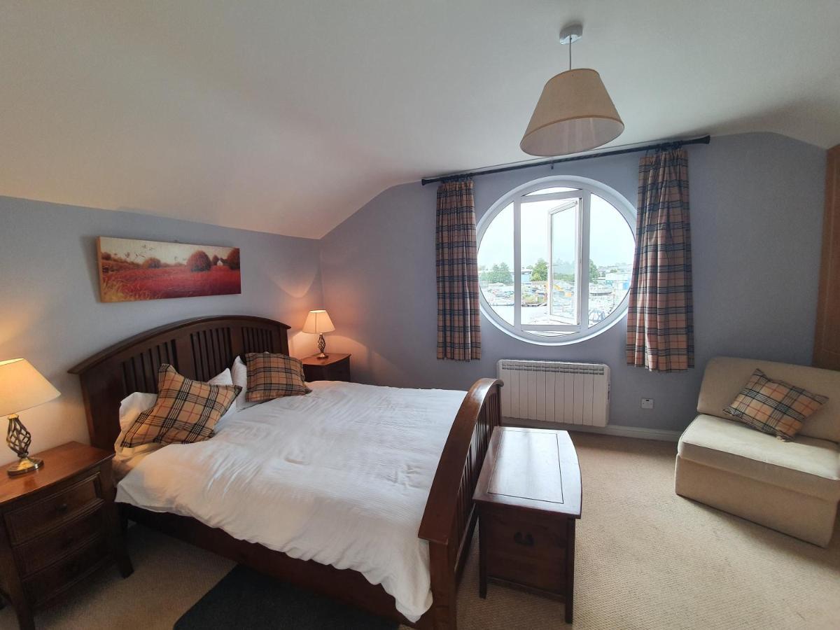 Carrick on Shannon Five Bedroom Waterfront House מראה חיצוני תמונה